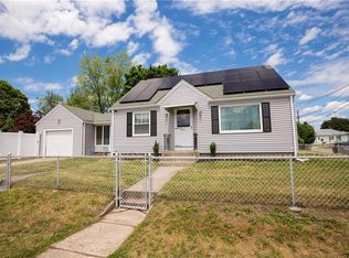 170 Sweet Ave, Pawtucket, RI 02861