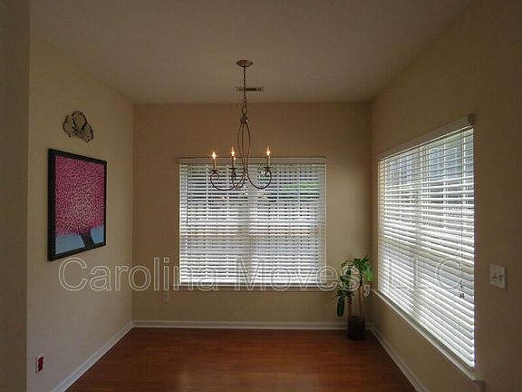 3rd image of 125 Pine Walk Dr