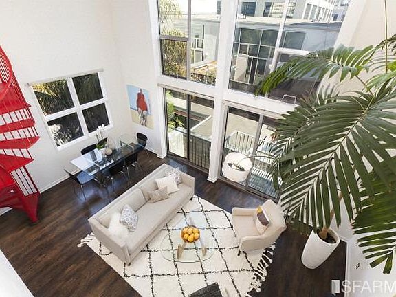 4th image of 49 Zoe St APT 13