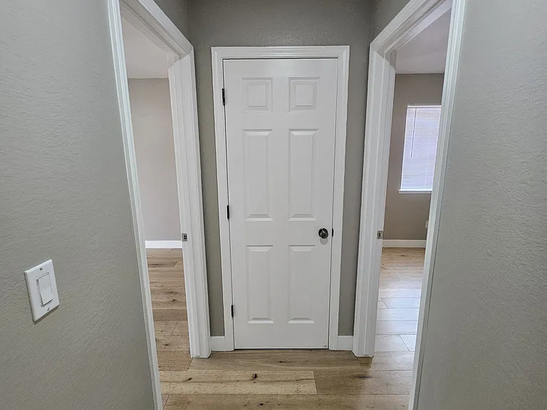 1836 Winding River Ct — Photo 49