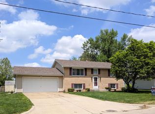 230 Spitler Park Dr, Mt Zion, IL