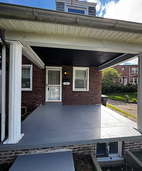 701 W 31st St — Photo 2