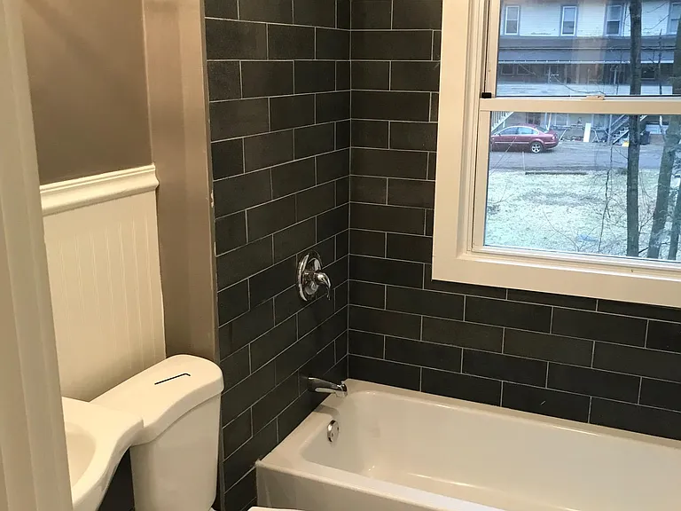 17 Hewitt St #1 — Photo 5