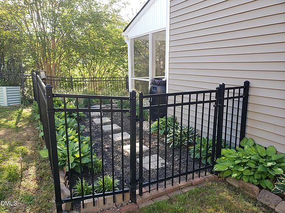 4th image of 1615 Cultivar Ln