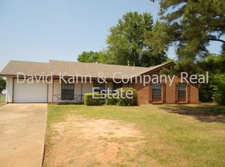 710 Deatsville Hwy, Millbrook, AL 36054