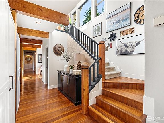 3rd image of 5509 234th Avenue E
