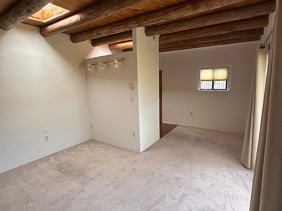 3rd image of 815 Gildersleeve St #B