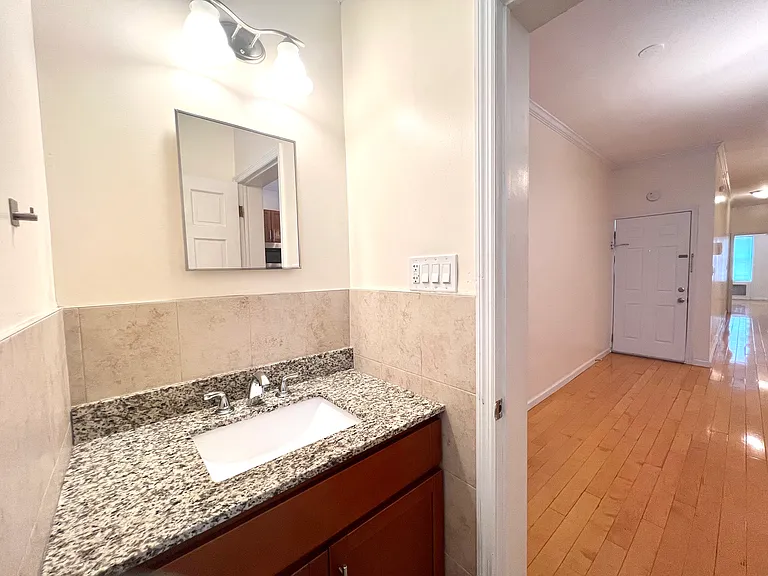 280 2nd St #4 — Photo 23