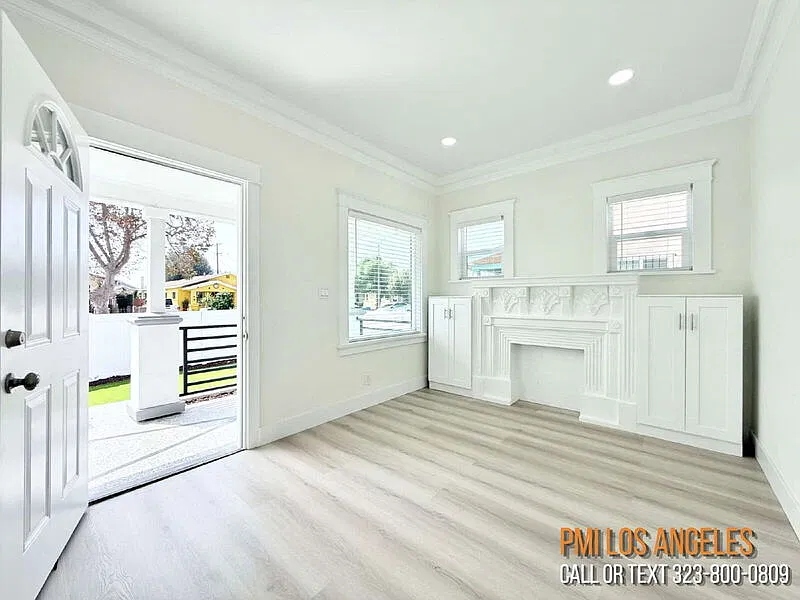 3 bed, 2.0 bath, 1300 sqft, $3,800 — Photo 3