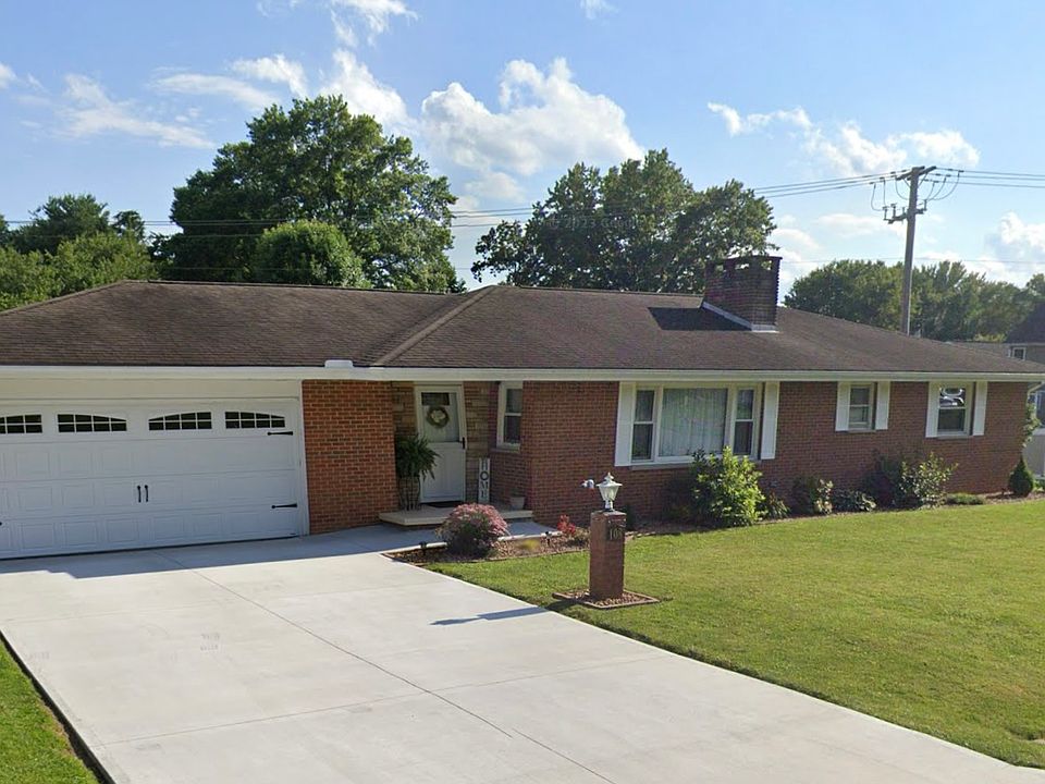 1st image of 108 Seneca Dr