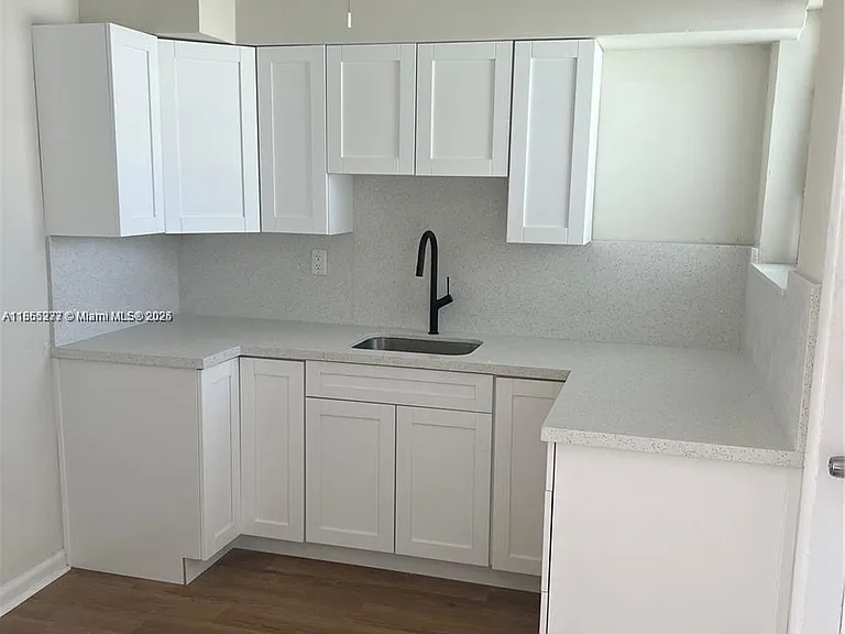 315 83rd St #11 — Photo 1