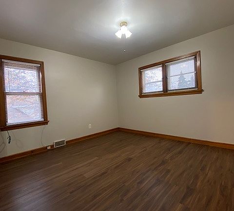 5th image of 4102 N 39th St #4104N39