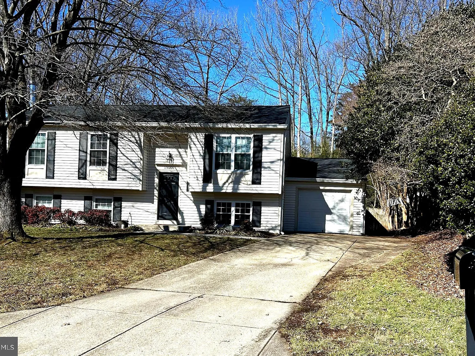 5 bed, 1028 sqft, $3,600 — Photo 2