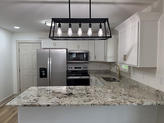 3rd image of 177 Kayla Ln