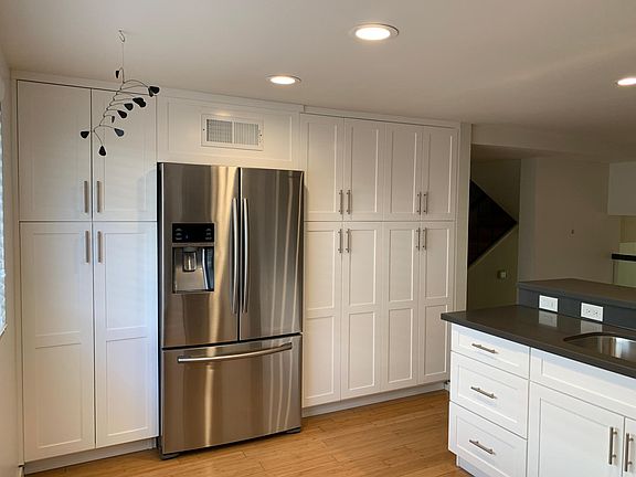 5th image of 4219 W Sarah St