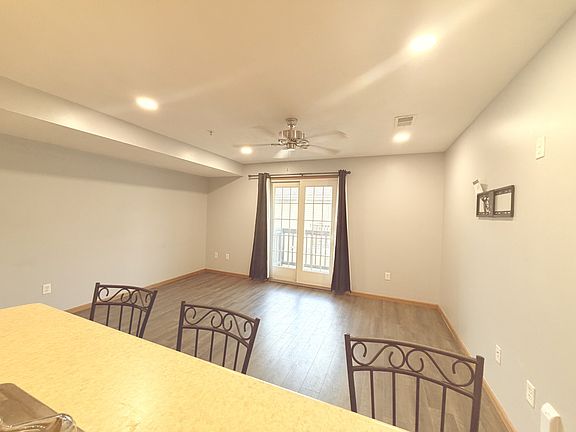 2nd image of 513 Leah Dr #1