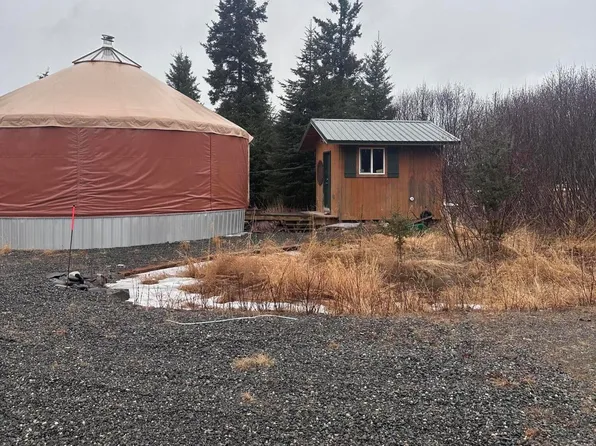 31862 Whiskey Gulch St, Anchor Pt, AK 99556