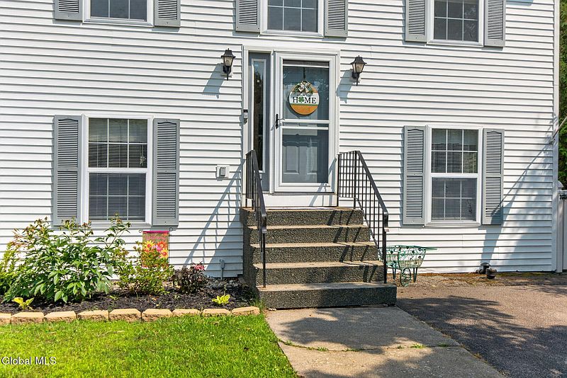 5th image of 37 Wicken Square
