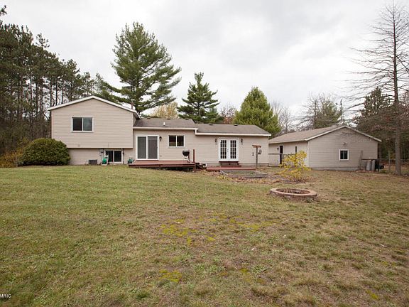4th image of 9164 160th Ave