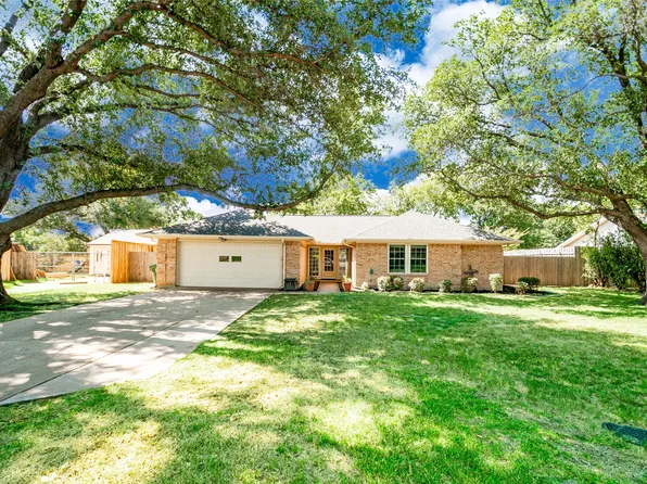 1109 Stapleton Ln, Flower Mound, TX 75028