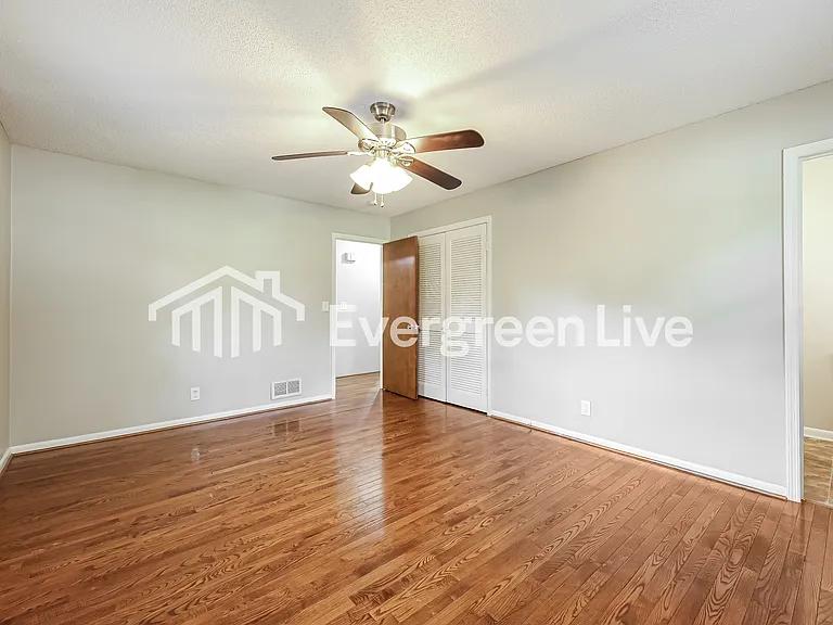 108 Mulberry St — Photo 9