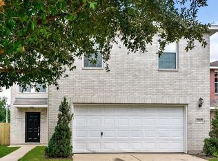 12507 Aarons Way Dr, Houston, TX 77066