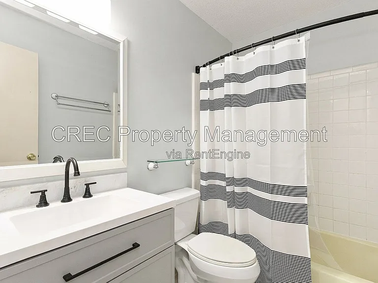 321 Shaftesbury Ln — Photo 34