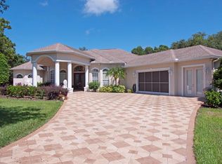 9616 Tooke Shore Dr, Weeki Wachee, FL 34613