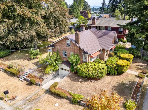 506 N 125th Street, Seattle, WA 98133