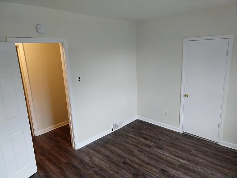 21004 Garden Ln — Photo 8