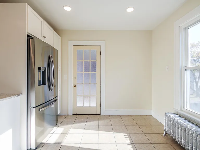 169 Glenwood Ave #2 — Photo 28