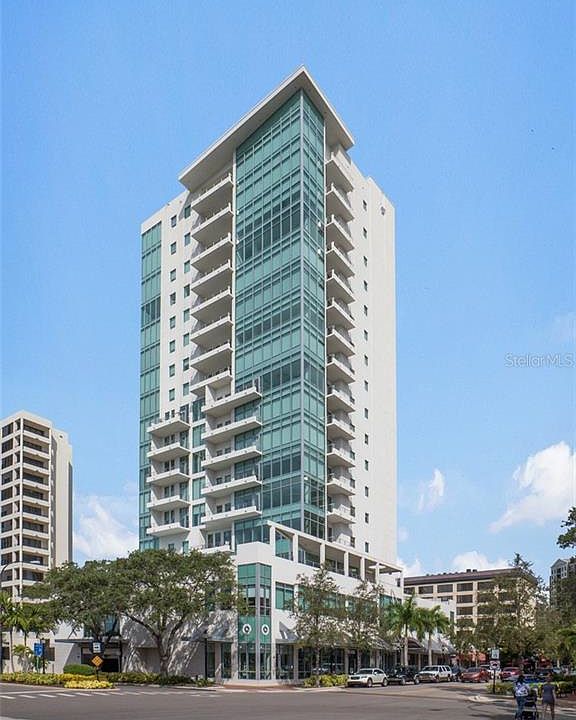 1st image of 1301 Main St APT 501