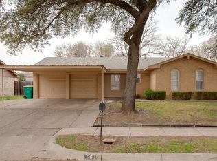 561 Ferguson Dr, Lewisville, TX 75057