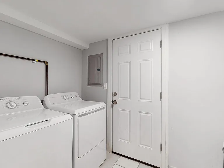 3744 S Parnell Ave #1 — Photo 11