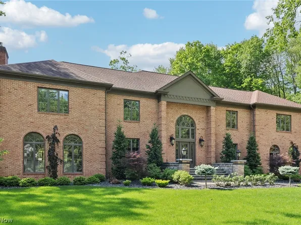 15 Windemere Pl, Poland, OH 44514