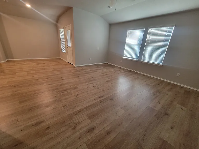 8602 Brahma Plains Rd — Photo 6