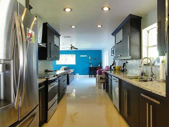 5th image of 17151 SW 87th Ct