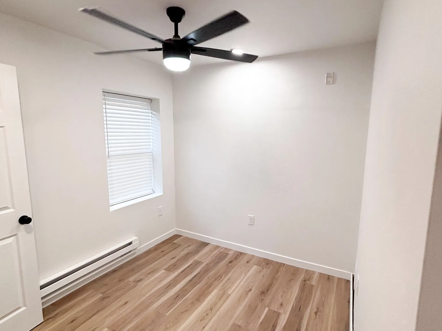 2 bed, 600 sqft, $1,400 — Photo 4