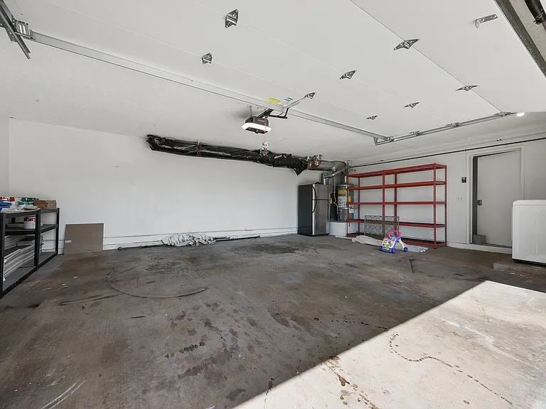 6660 Reservoir Ln — Photo 24