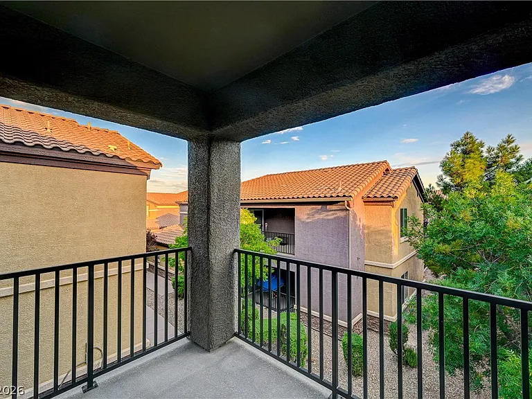 6868 Sky Pointe Dr #2115 — Photo 13