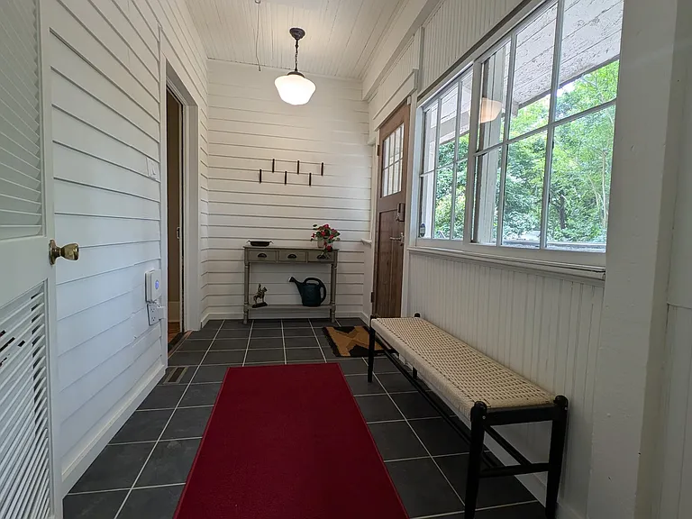 Secession Ave — Photo 28