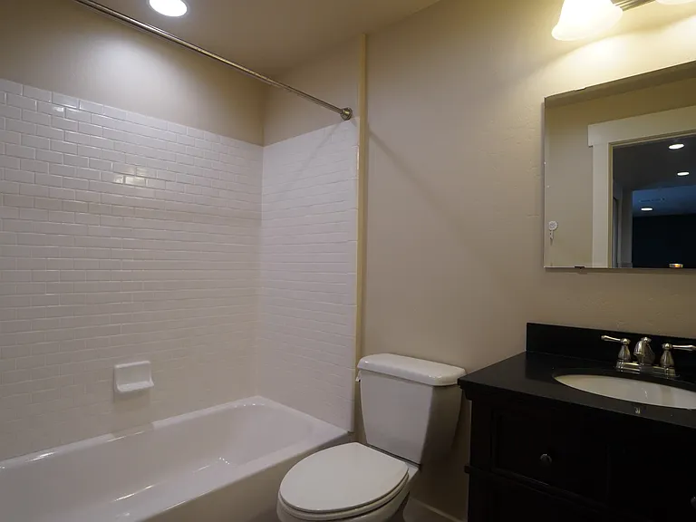 870 W Steeple Chase Dr — Photo 11