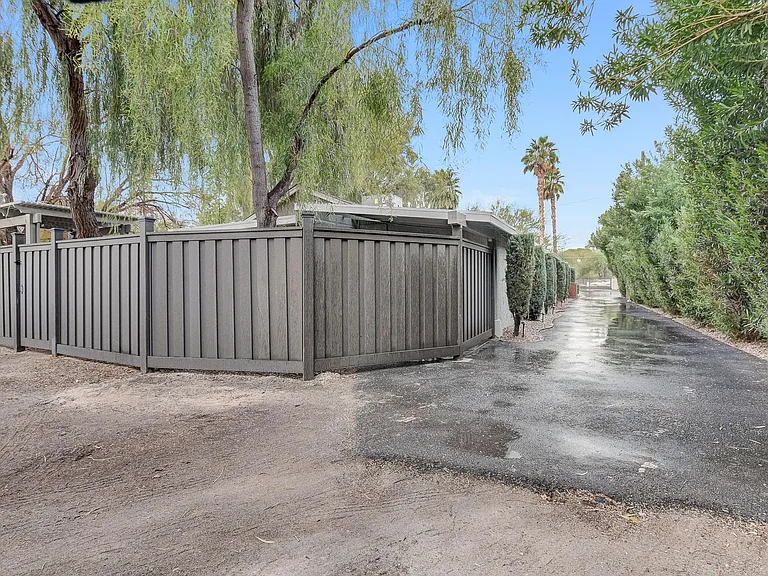 3916 Vegas Dr #1-A — Photo 13