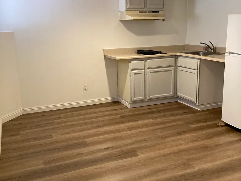 2619 Hermosa Ave — Photo 4