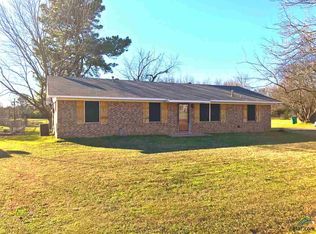 105 N Heights Blvd, Omaha, TX 75571