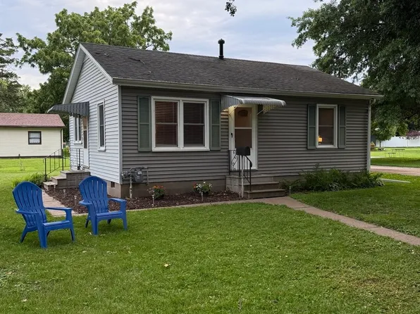 4612 26th Ave, Moline, IL 61265