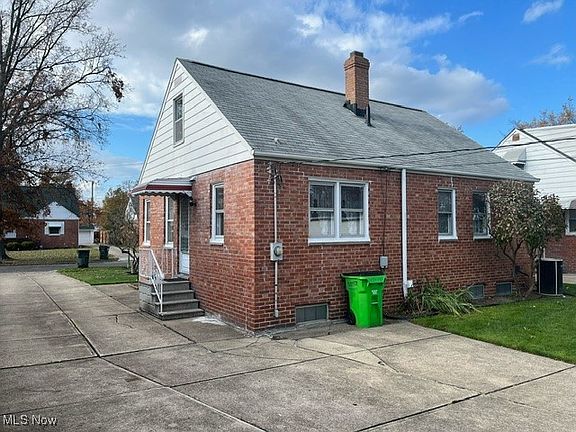 4th image of 751 E 256th St