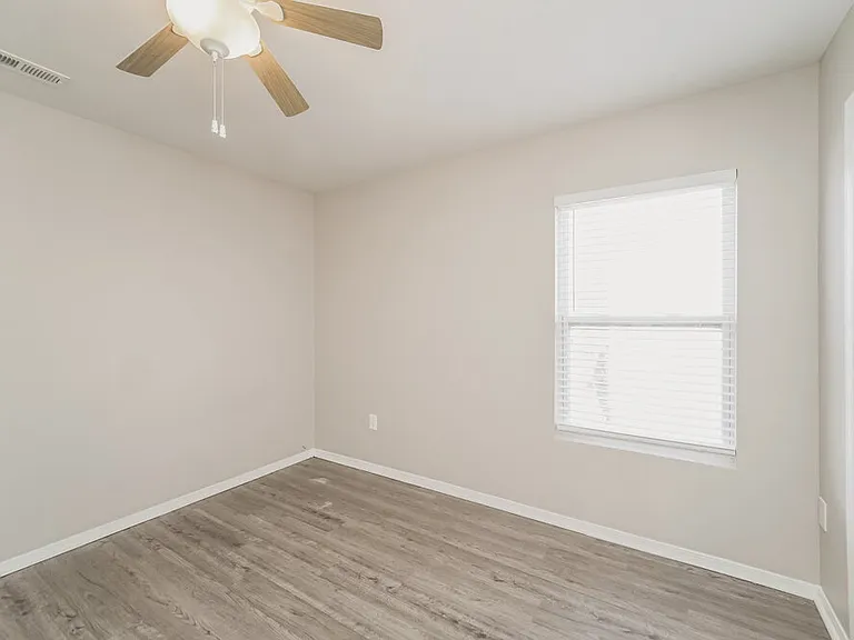 12205 Hamilton Jones Dr — Photo 16