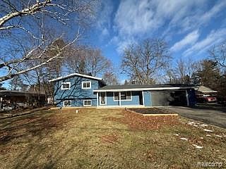 1st image of 6111 Woodmoor Dr
