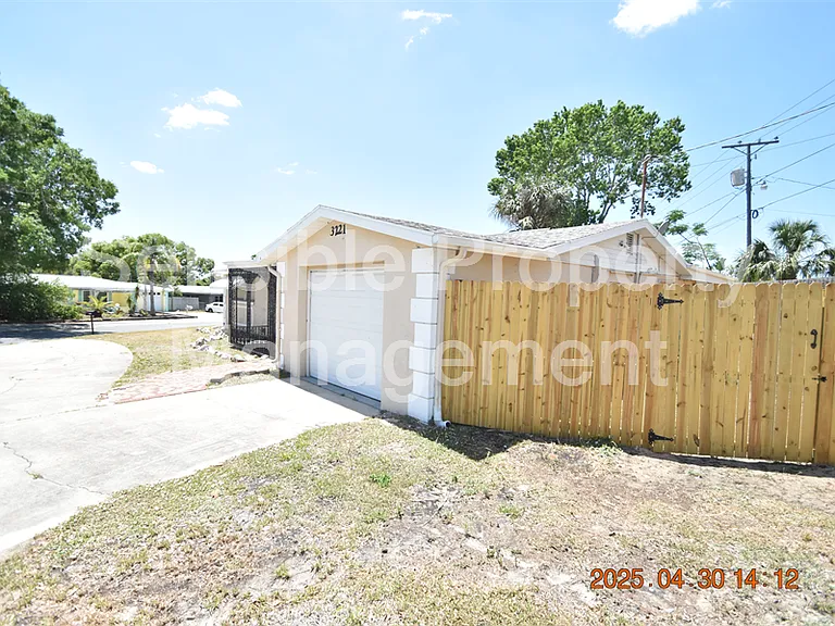 3221 Topp Dr — Photo 4